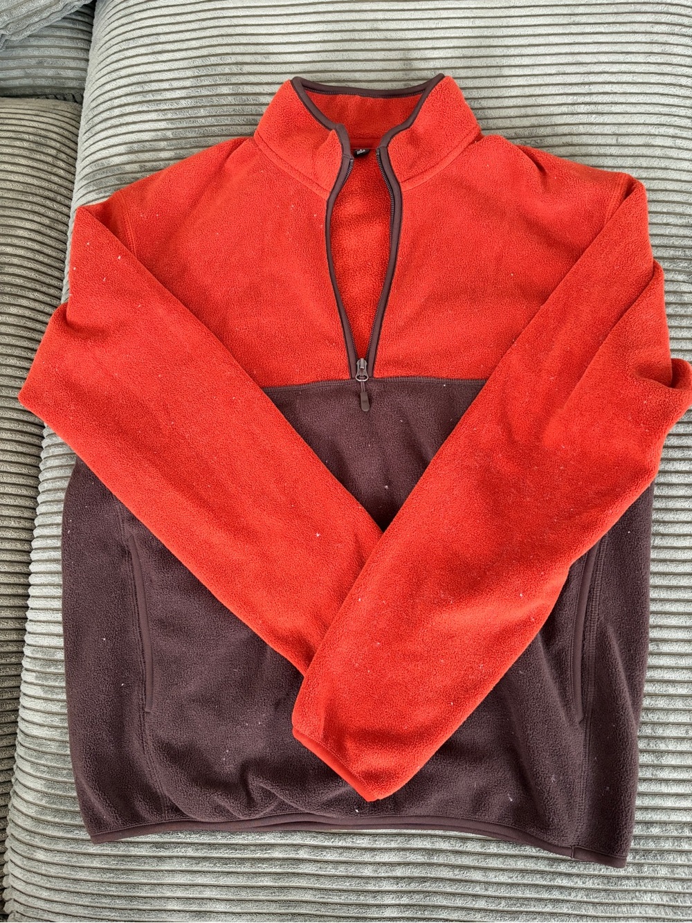 Uniqlo Men's Two-Tone Half-Zip Fleece Pullover — orange & Brown